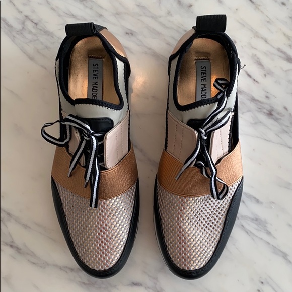 Steve Madden Arctic Rose Gold Cutout 